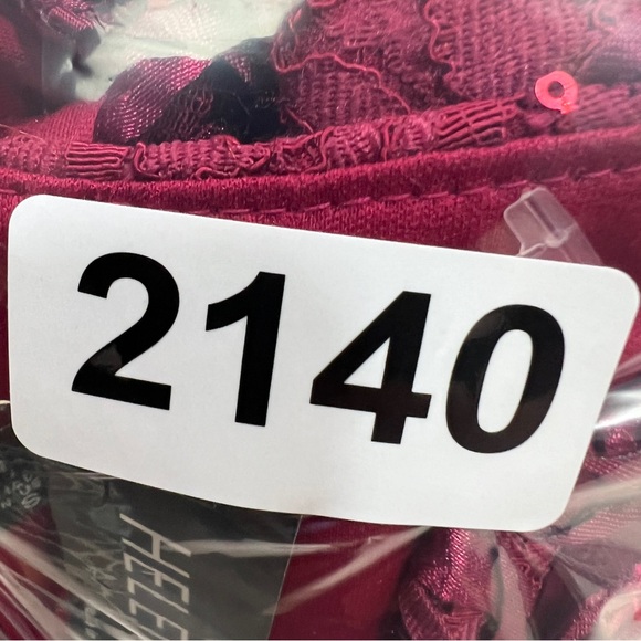 Helene Blake women’s red lace sequin wrap top size S NWT - Picture 14 of 14